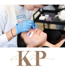 Tečaj vihanja trepalnic za eno osebo, KP Studio, Ljubljana (Vrednostni bon, izvajalec storitev: ELINOR d.o.o.)