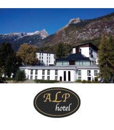 Aktivni adrenalinski paket za 2 osebi, Hotel Alp, Bovec (Vrednostni bon, izvajalec storitev: ŽNIDER SABA, D.O.O.)