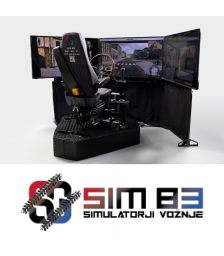 {[sl]:Najem profesionalnega simulatorja vožnje za eno uro do tri osebe, Miha Kadiš s.p., Ravne na Koroškem (Vrednostni bon, izvajalec storitev: SIM 83 - S