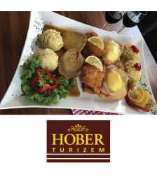 Mesna plošča za 2 osebi, Gostilna Hober, Prevalje (Vrednostni bon, izvajalec storitev: HOBER TURIZEM HERMAN HOBER S.P.)