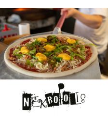 Družinska pizza za 4 osebe, Picerija Nekropolis, Šempeter v Savinjski dolini (Vrednostni bon, izvajalec storitev: BEROSI GOSTINSTVO D.O.O.)