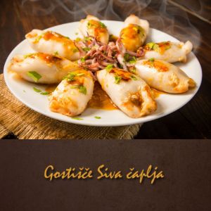 Plošča tris lignjev za 2 osebi, Gostilna Siva čaplja, Trnovska vas (Vrednostni bon, izvajalec storitev: TRINKAUS JANKO S.P.)